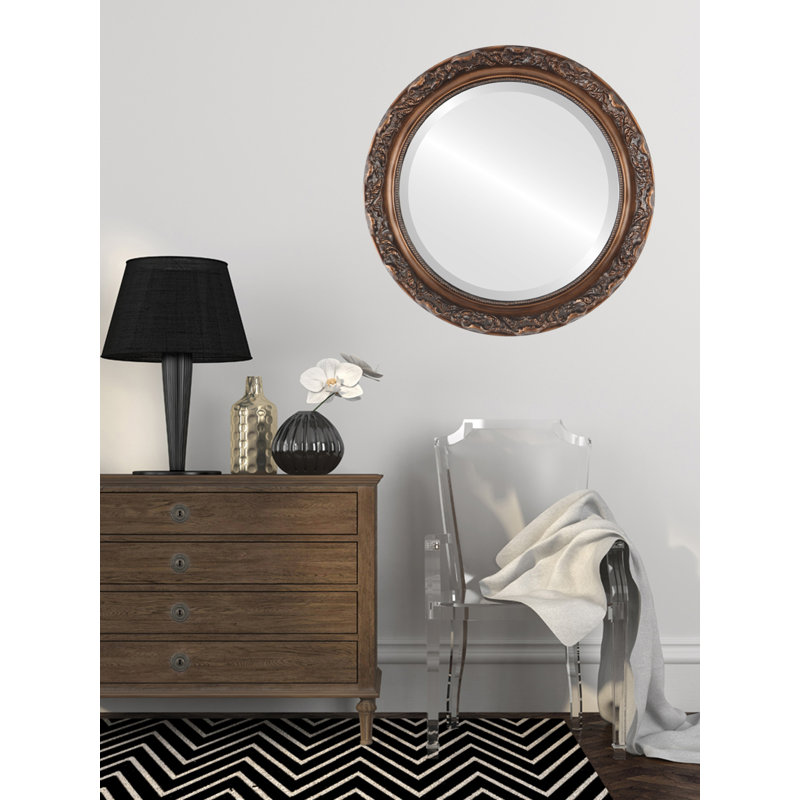 Miroir décoratif biseauté traditionnel Chumasero, 17 po x 17 po