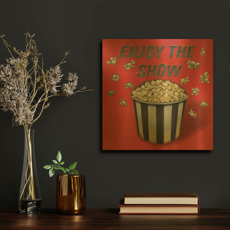 «Enjoy the Show Red» par Wild Apple Portfolio, art mural en métal doré, 12 po x 12 po, 12"x12"