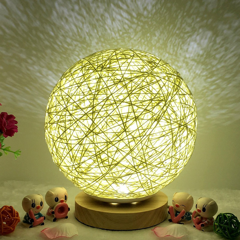 Lampe de table de chevet à chargement 3D 3D USB, Beige