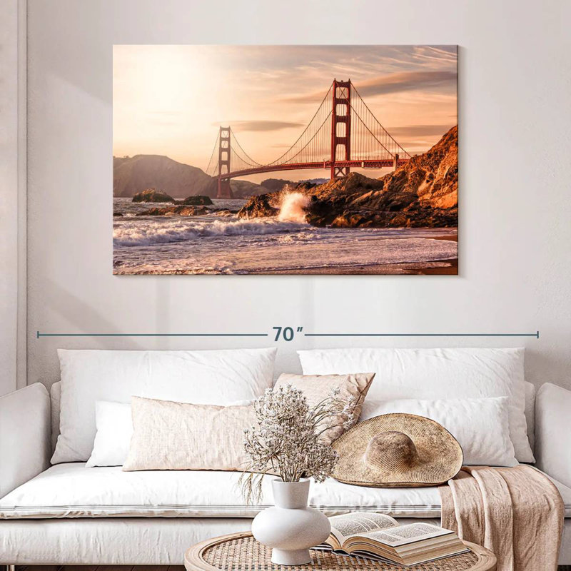 Lilie Sunlit Golden Gate Bridge