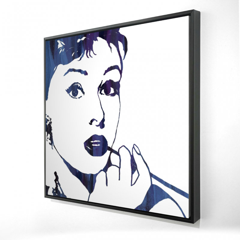" Audrey Hepburn: Cigarillo "