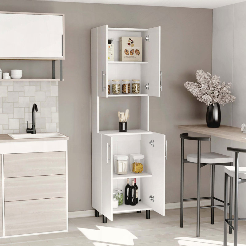 Deux garde-manger à deux portes avec huche et cinq tablettes