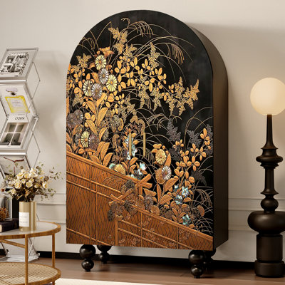 Armoire arquée avec tablettes et portes