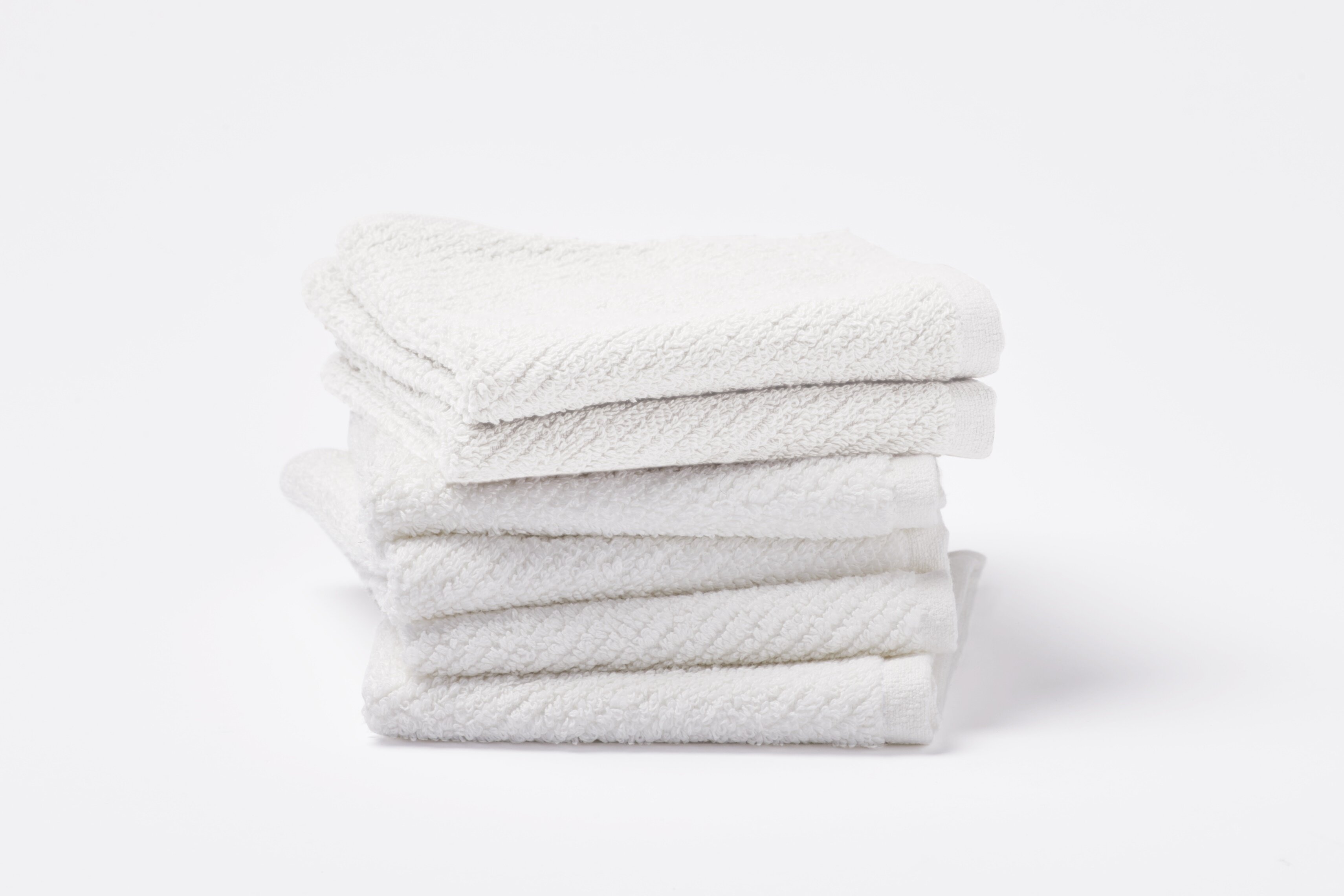 https://assets.wfcdn.com/im/13874709/compr-r85/9594/95941847/air-weight-organic-100-cotton-washcloth-towel-set.jpg