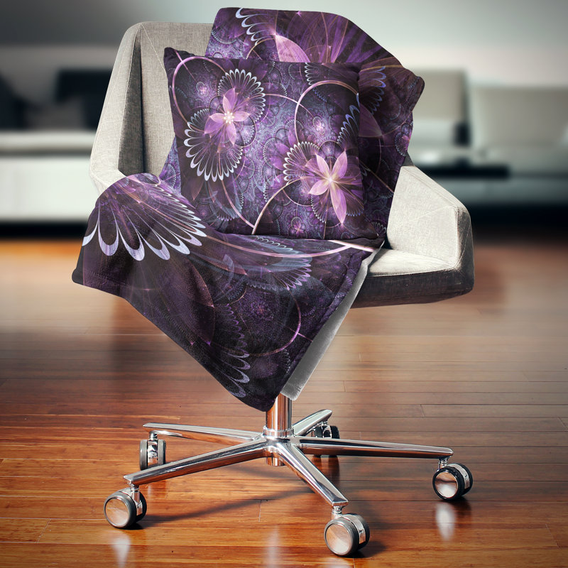 Oreiller d’art numérique à fleur fractale, 18 po x 18 po, Coussin décoratif