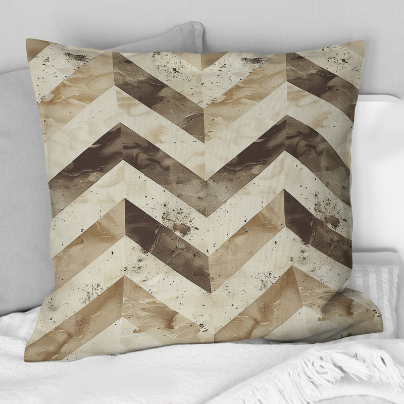 Coussin décoratif beige à motif de chevrons gris Dream II, H 16 po x l 16 po