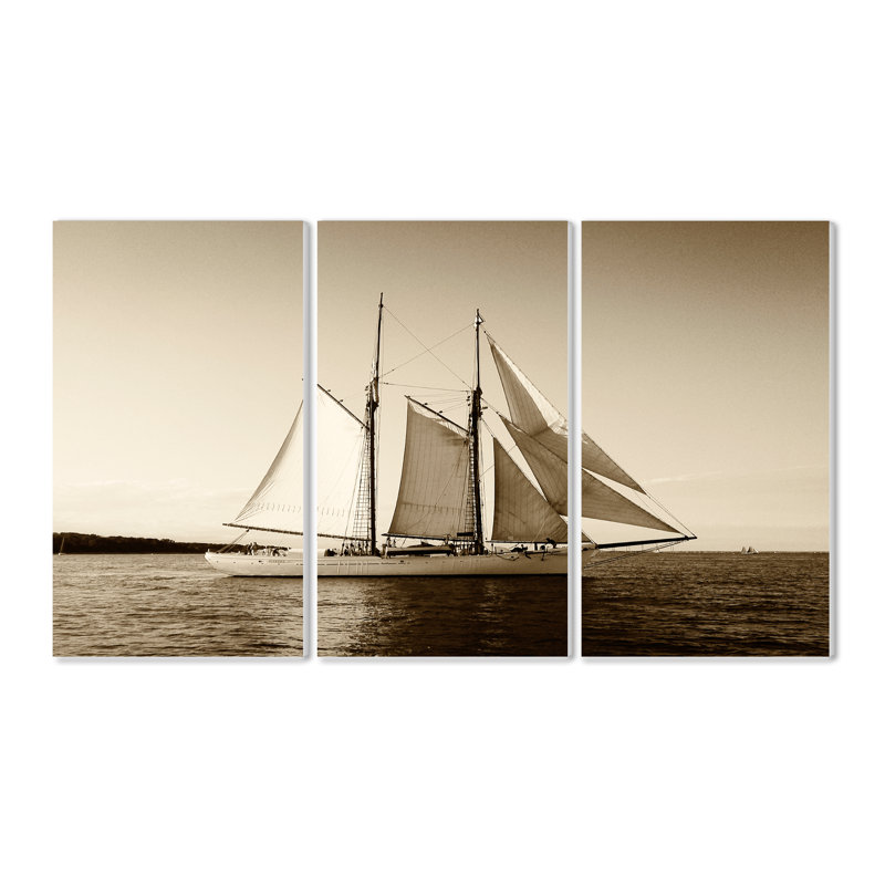 Yacht in Sepia Triptych, ensemble de 3 reproductions de photos murales