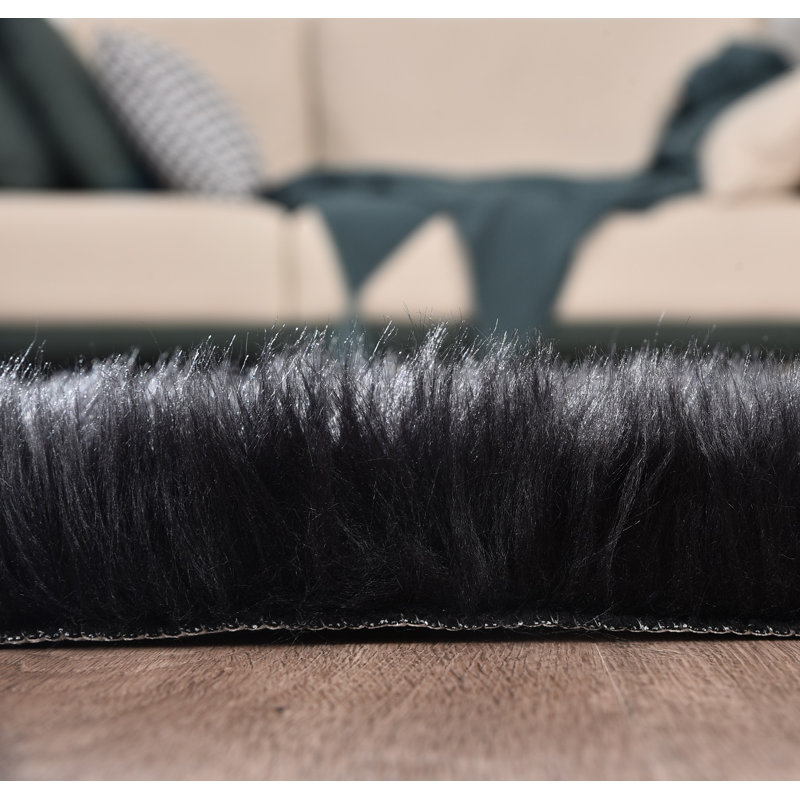 Mamdouh Faux Sheepskin Indoor Rug, Rectangle 9' x 12'