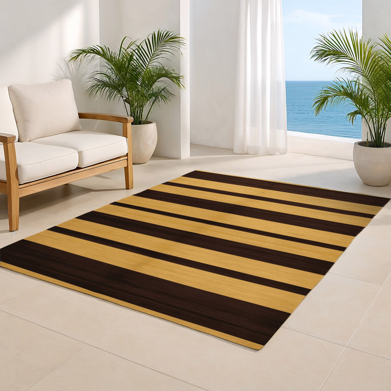 Tapis intérieur / extérieur jaune HorizontalStripes, Rectangulaire 2 pi x 3 pi