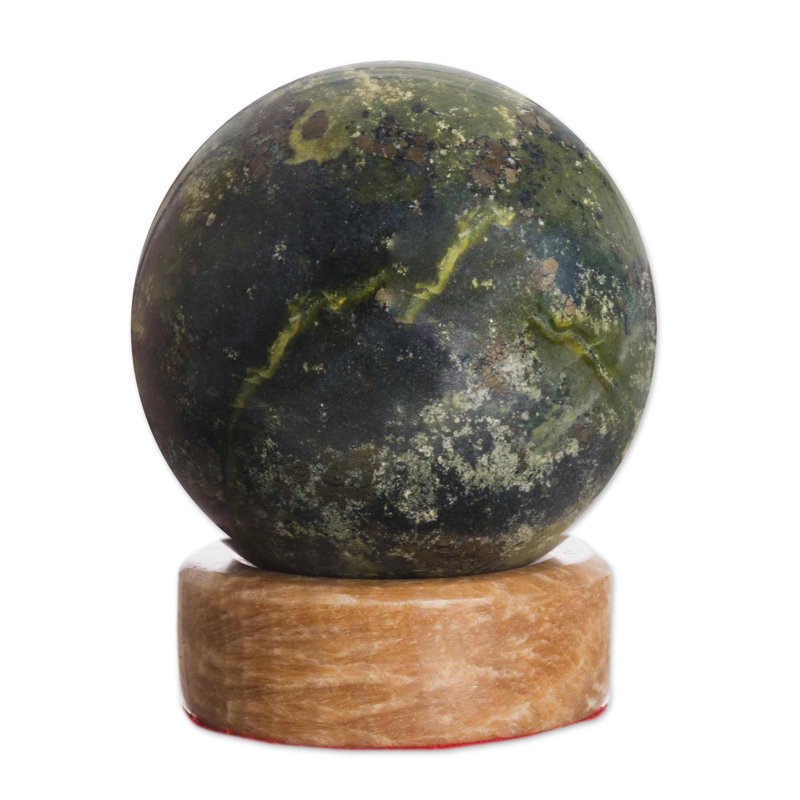 Sculpture gemme en serpentin sphère Murfield
