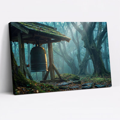 Cloche de temple en bronze dans une forêt brumeuse - Tableau sur toile