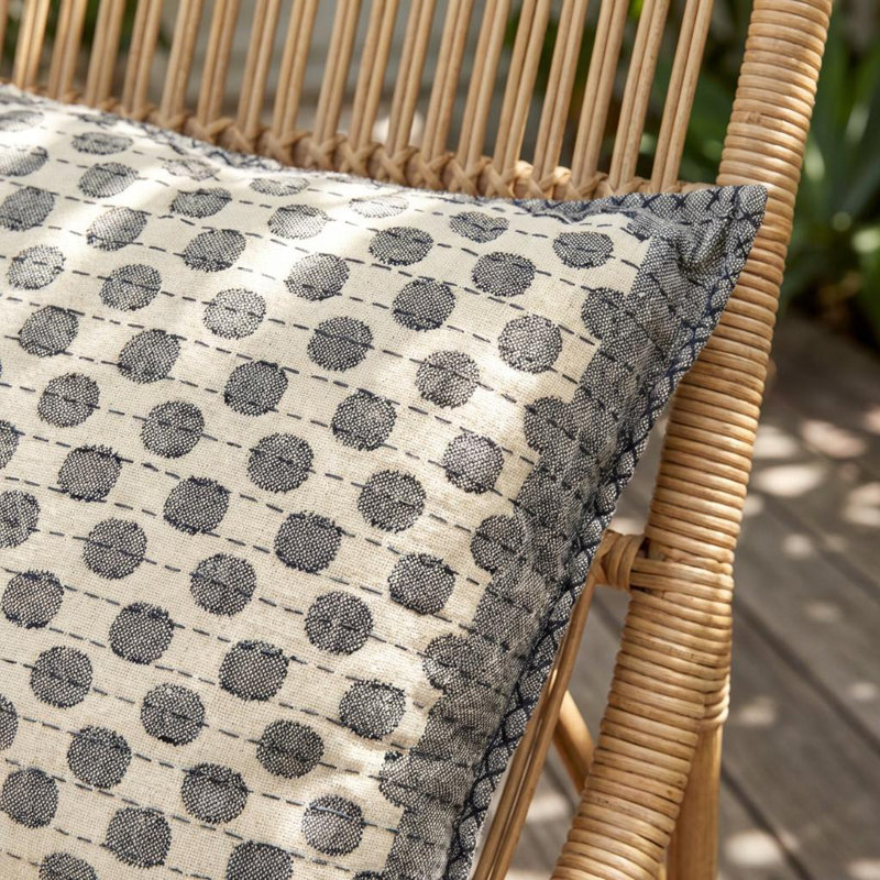 Oreiller carré en coton tissé à la main Artisan - pois gris - 24 po, Oreiller (inclus)