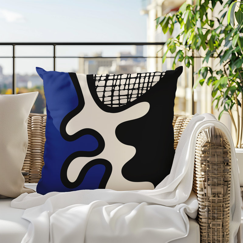 Oreiller carré réversible intérieur / extérieur Vido, Bleu marine / noir / blanc cassé abstrait, H 17 po x l 17 po
