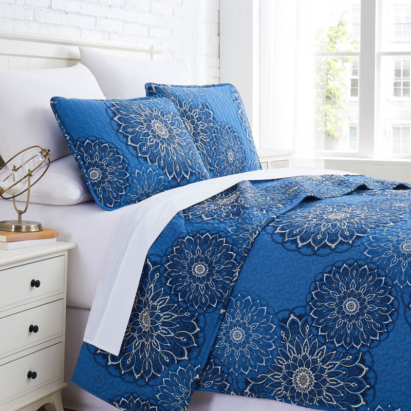 Midnight Floral Blue Microfiber Quilt Set, King/Cal. King Quilt + 2 King Shams