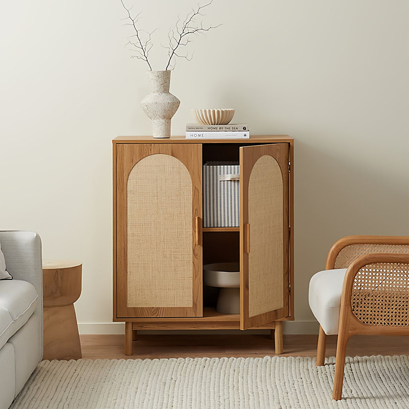 Armoire de rangement en osier de style médiéval