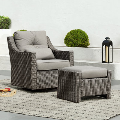 Fauteuil de patio pivotant avec repose-pieds Keaisha