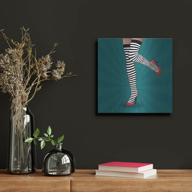 «Striped Tights 2» par Mark Ashkenazi, art mural en métal, H 12 po x l 12 po