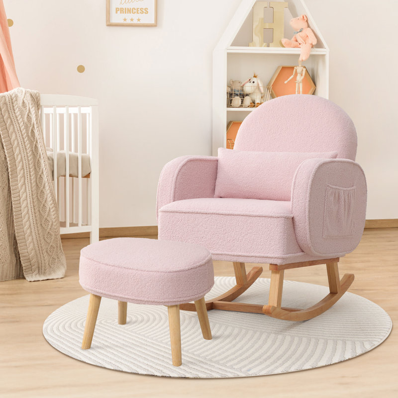 Chaise berçante rembourrée avec repose-pieds Teddy, Rose