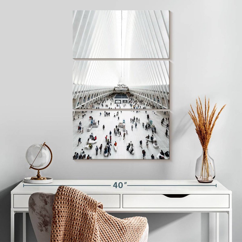 Oculus 1WTC, 32'' H x 20'' W