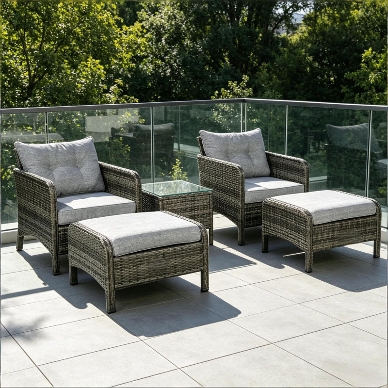 Ensemble d'extérieur compact en acier et rotin confortable pour l'extérieur