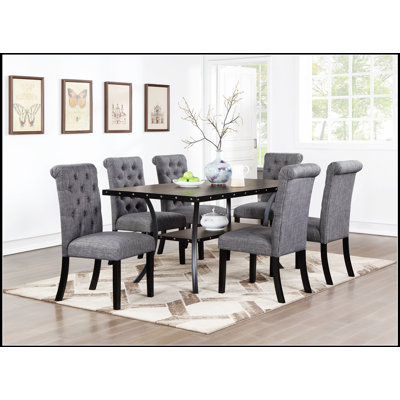 Ensemble de table de salle à manger en bois naturel classique avec 6 chaises capitonnées et une étagère de rangement, parfait pour un décor moderne et traditionnel