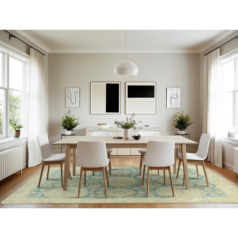 Oriental Indoor Rug, Rectangle 7' x 10'