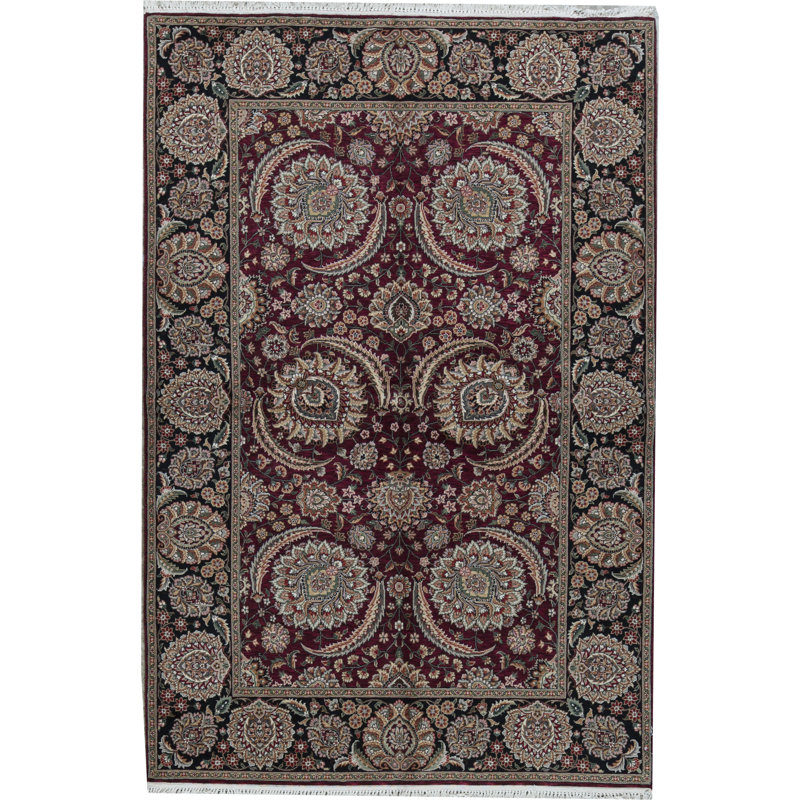 Tapis noir et vin de haute qualité noué à la main