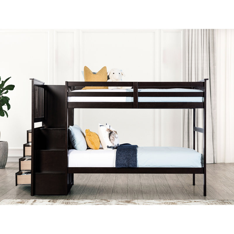 Lit simple superposé de style transitionnel avec marches d'accès à l'avant et 4 tiroirs de rangement, plan en bois massif et en bois d'ingénierie brillant, style, marches latérales, composition de la structure inférieure