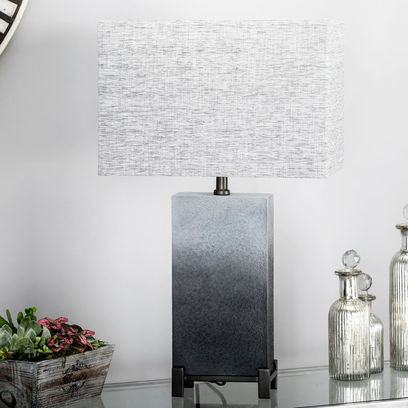 Lampe de table 25 po, H 25,5 po x l 15 po x P 9 po