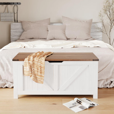 Storage Bench with Farmhouse Design - Storage Chest with 2 Safety Hinges, 15.7 x 39.4 x 18.9 Inches, Ideal for Entryway, Bedroom, and Living Room