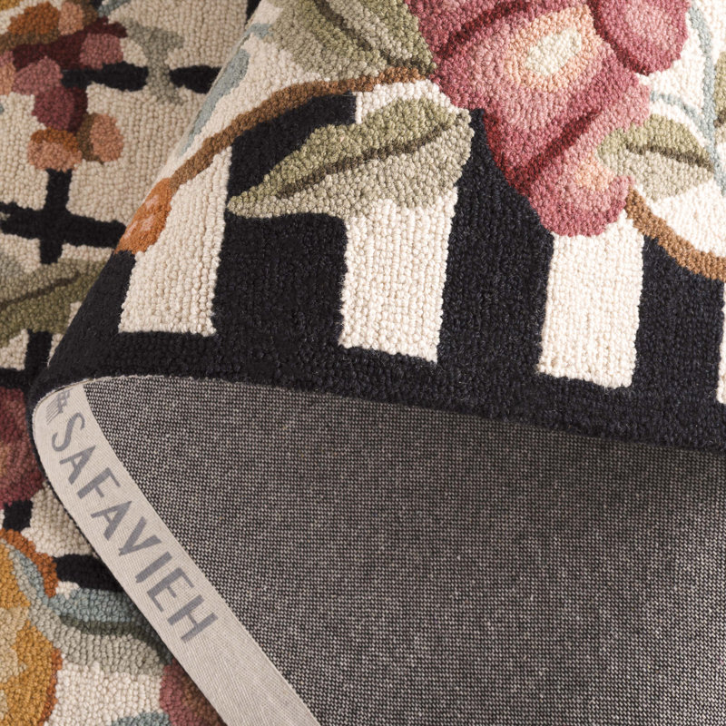 Kinchen Hand Hooked Wool Pile Floral Rug, Rectangle 5'3" x 8'3"