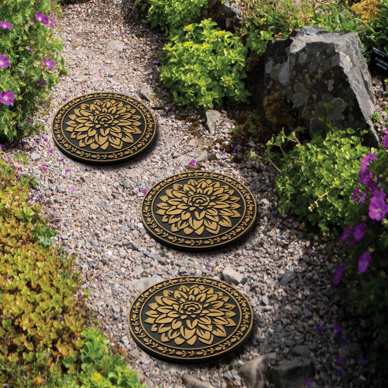 Dahlia Rubber 3 piece Stepping Stone Set