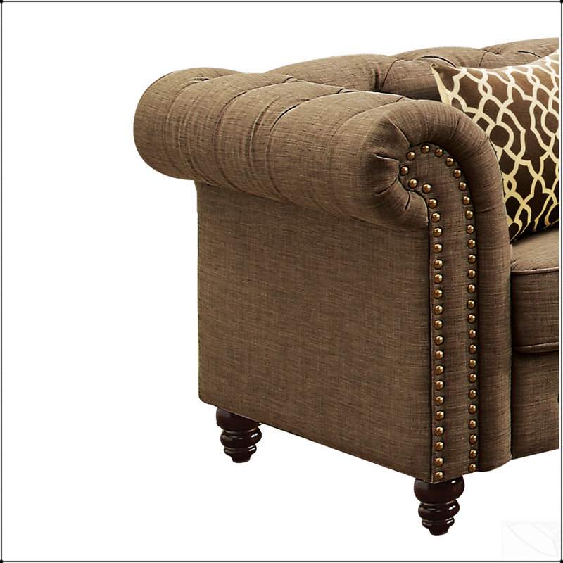 Fauteuil d'appoint brun capitonné avec coussin, alliant confort, élégance et soutien pour les espaces de vie modernes
