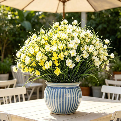 8 pièces de fleurs artificielles pour l'extérieur intérieur 8 faisceaux de fleurs de jonquille artificielles artificielles résistantes aux rayons UV pour la maison à l'extérieur du jardin porche fenêtre boîte balcon cour jardin automne décoration