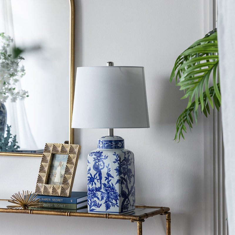Lampe vase en céramique bleue et blanche