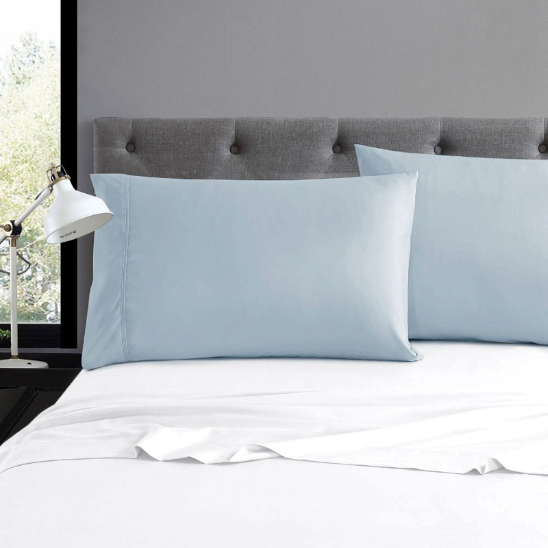 Taie d'oreiller en microfibre Wayfair Basics® 1800 Series, Très grand, Brume bleue
