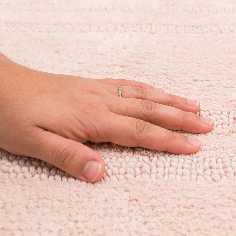 Kail Plush Stain/Fade Resistant Machine Washable Bath Mat, 21" W x 34" L, Blush