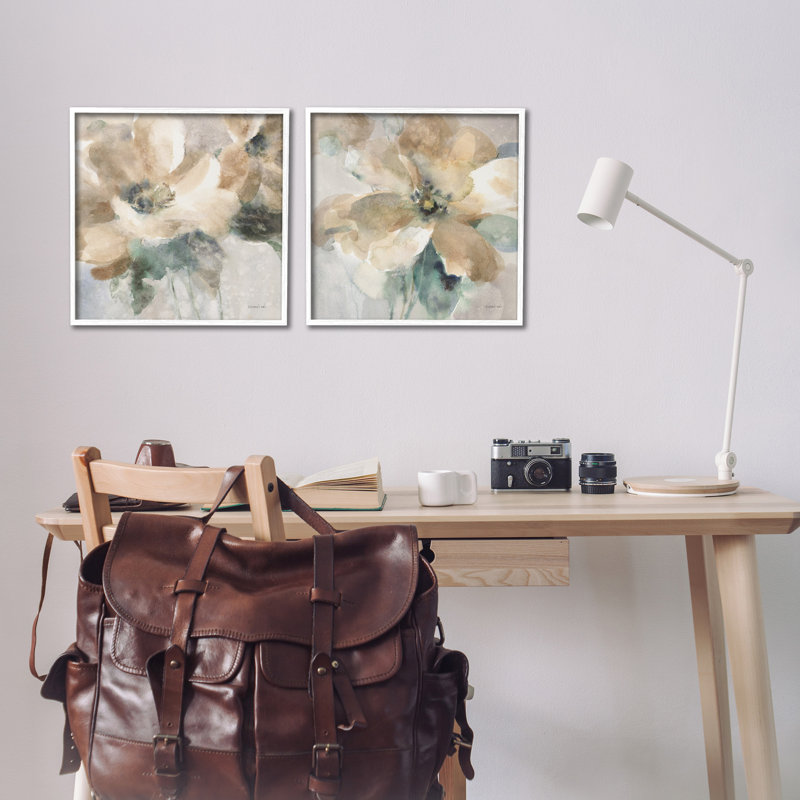 Fleurs abstraites beiges 2 pièces par Danhui Nai, H 17 po x l 17 po x P 1,5 po, Giclée encadrée blanc bord de mer