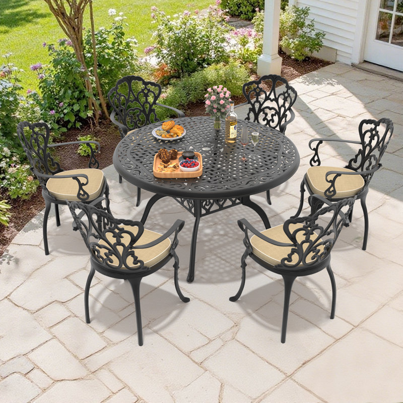 Ensemble de salle à manger d'extérieur rond 6 personnes 48,03 po avec trou pour parasol, 6 fauteuils, coussins beiges, 6
