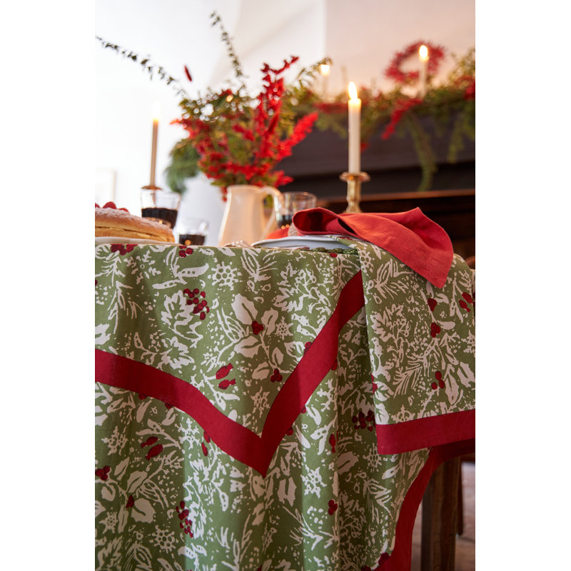 Baies De Houx Handmade Floral Tablecloth, 59" Square