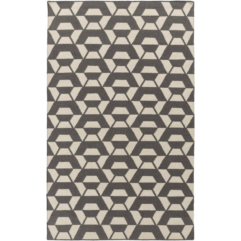 Geometric Indoor Rug, Rectangle 5' x 7'6"