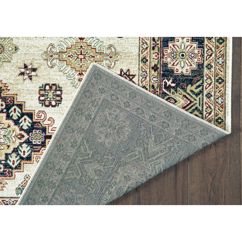 Tapis ivoire / vert Hudson Oaks, Rectangle 1 pi 11 po x 3 pi 3 po