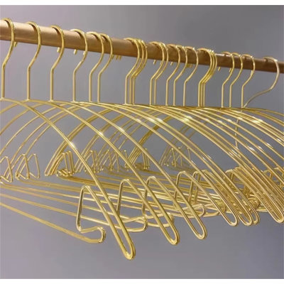 Cintre standard en métal antidérapant pour robe / chandail / chandail Andan