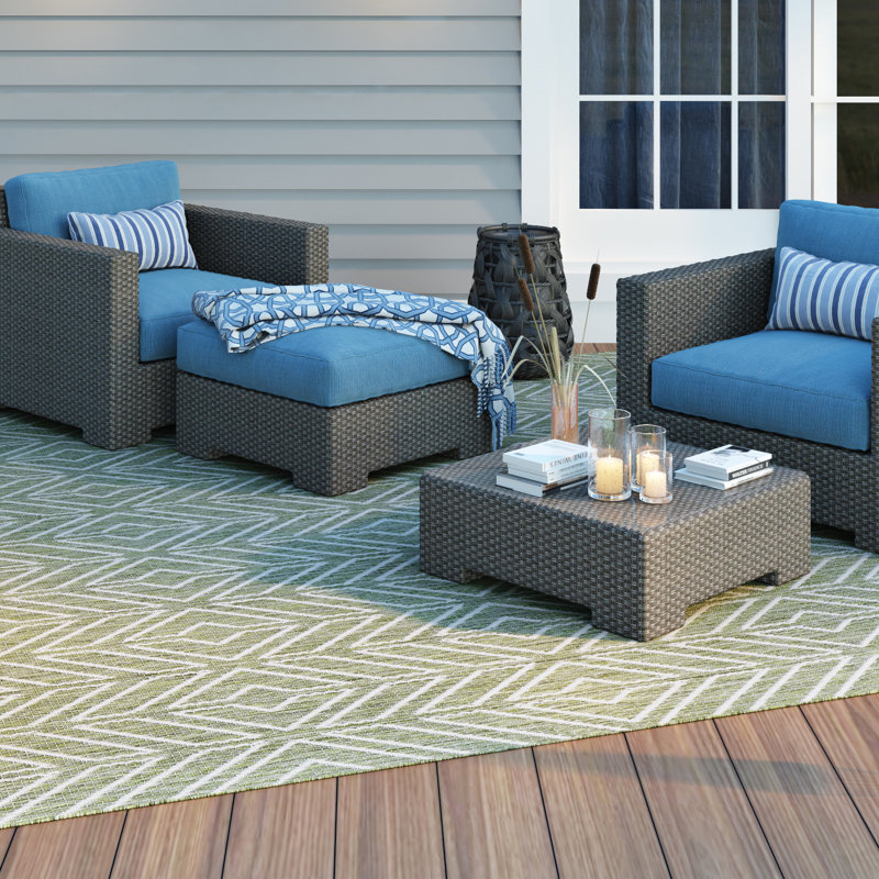 Aalaysia Performance Indoor / Outdoor Rug, Rectangle 2' x 3'7"