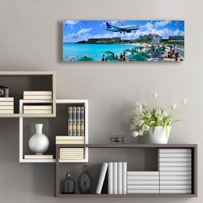«Happy Landings On St Maart» par Steve Vaughn, art mural en verre acrylique
