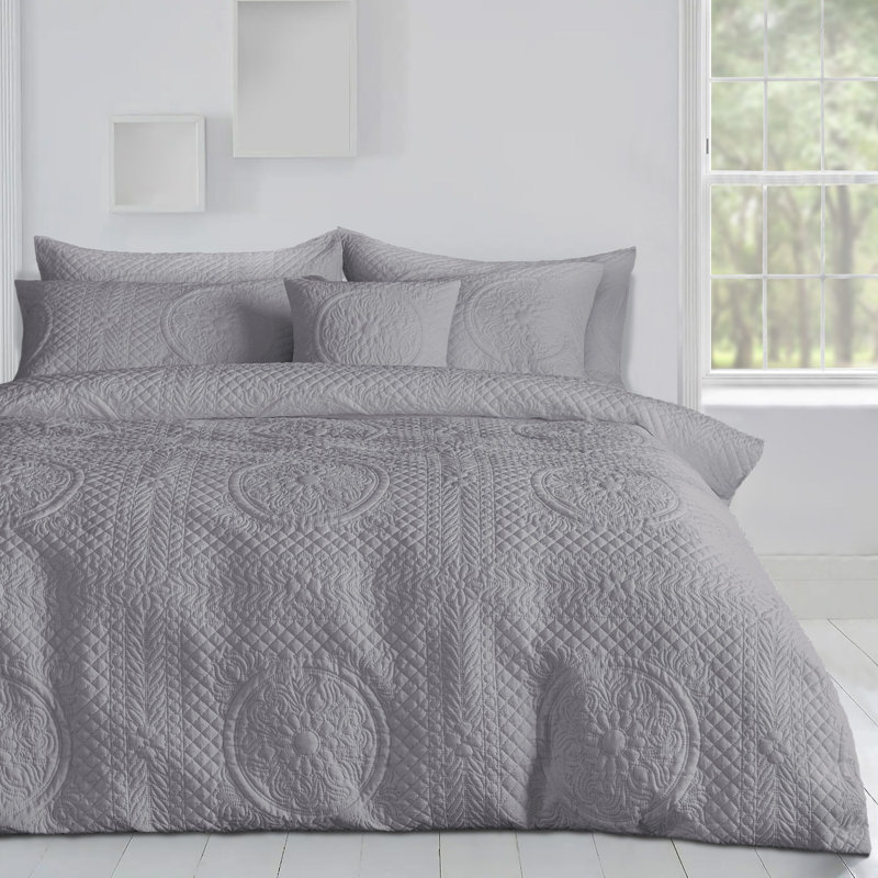 Deluxe Quilted Grandeur Pinsonic Duvet Set, 230 x 220 cm