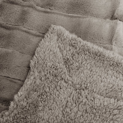 Knitted Throw Blanket
