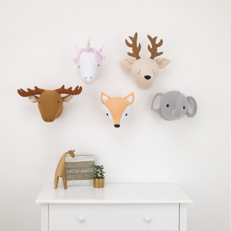 Faux empaillée de licorne en peluche