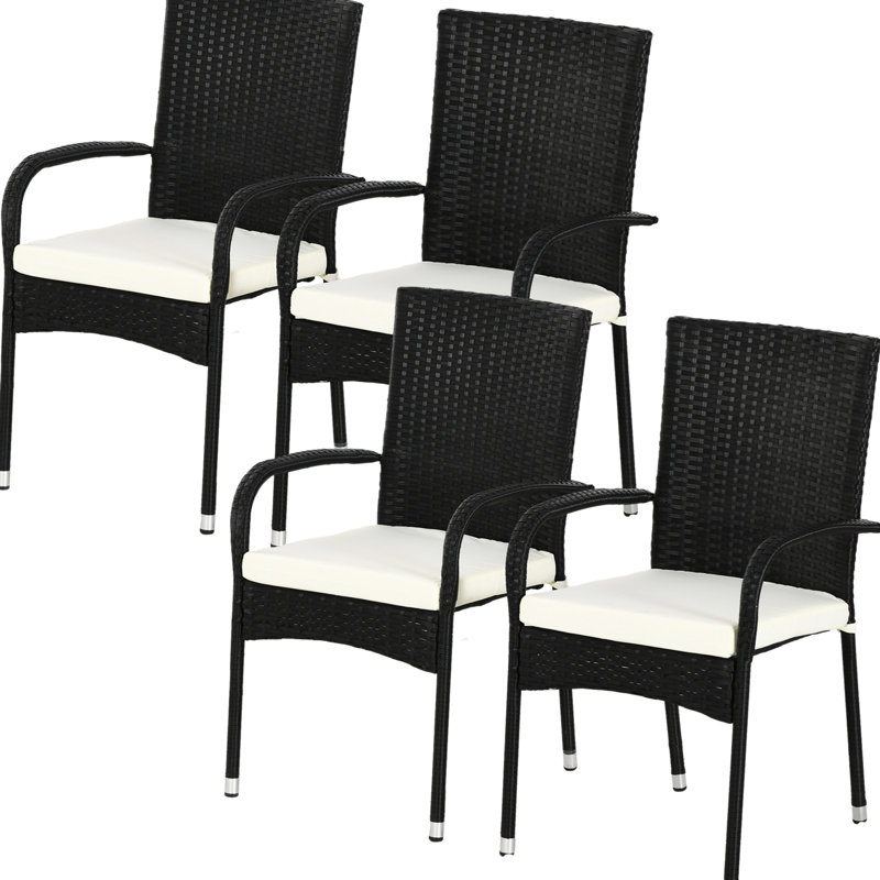 Chaises de patio blanc crème avec coussins. De 4 chaises empilables Pe & Comfy pour terrasse. Plan d'eau. L 22 po x P 23,5 po x H 37,5 po. Capacité de poids de 264 lb. Assemblage requis