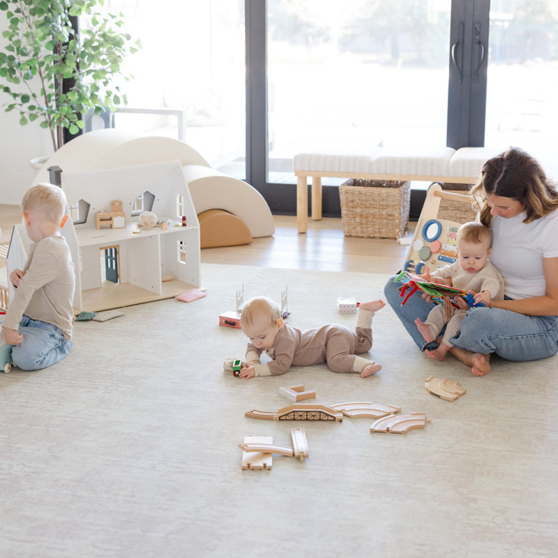 Tapis de jeu pour bébé Little Landings, 5" H x 72" L x 48" W